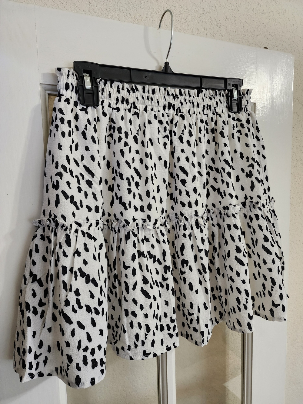 Princess Polly Dalmatian Print Tiered Mini Skirt US 6 Ruffle Hem - Picture 4 of 9